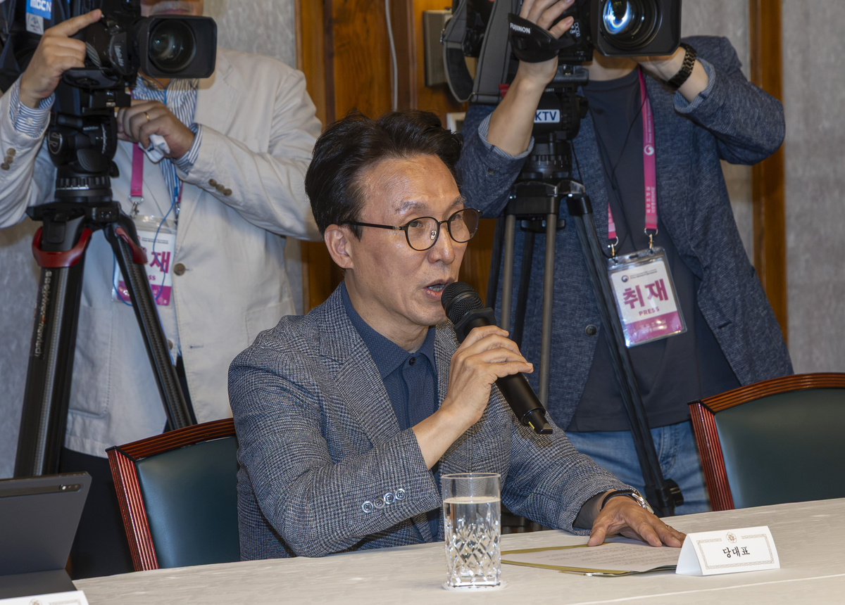 김민석 민주당 대표 “진보 세력과 연대 박차... 한동훈 게이트 철저히 파헤칠 것”