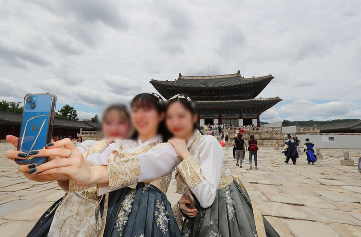 origin_고궁나들이.jpg