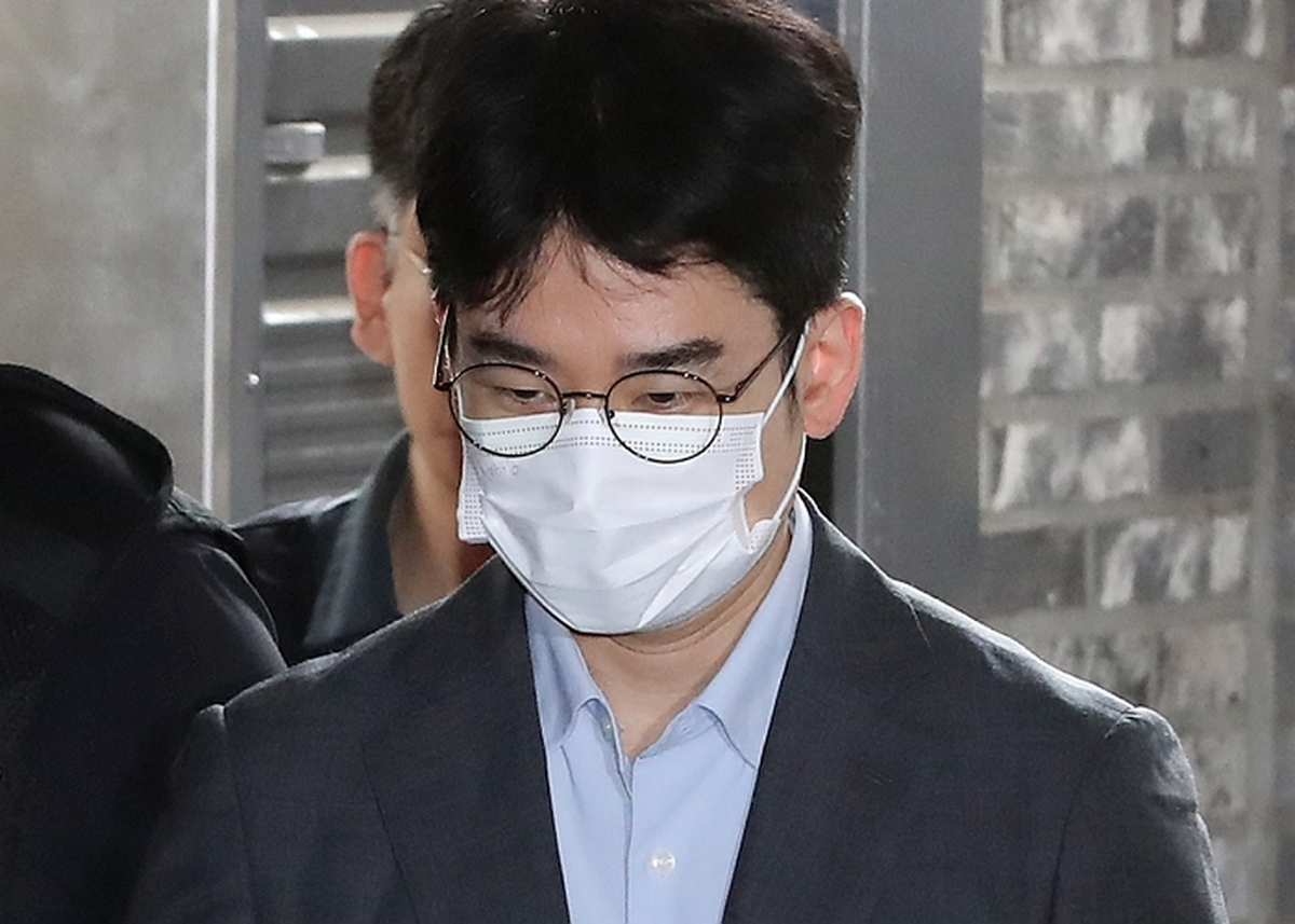 origin_검찰송치되는정이한전부산시장후보.jpg