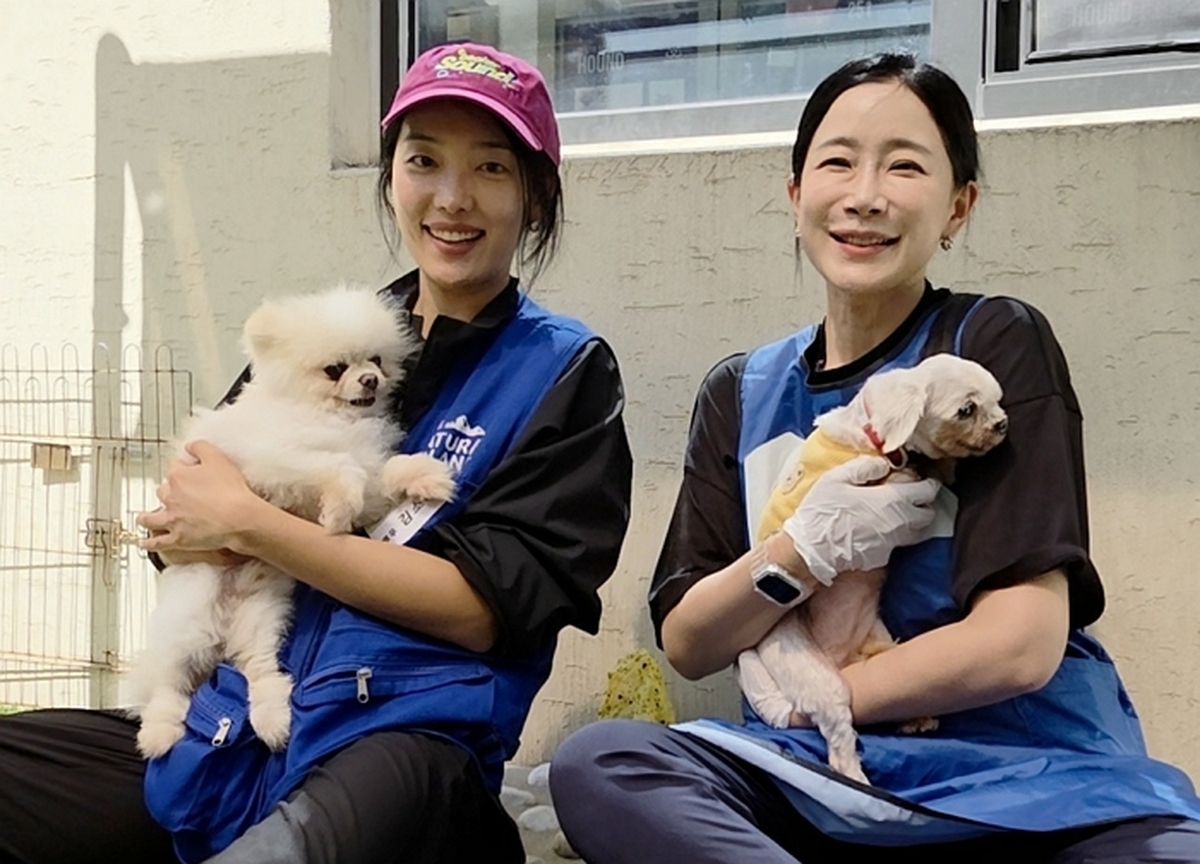 “직접 만나보면 생각 달라져요”...김하영→김소라 배우들, 동물보호센터서 봉사