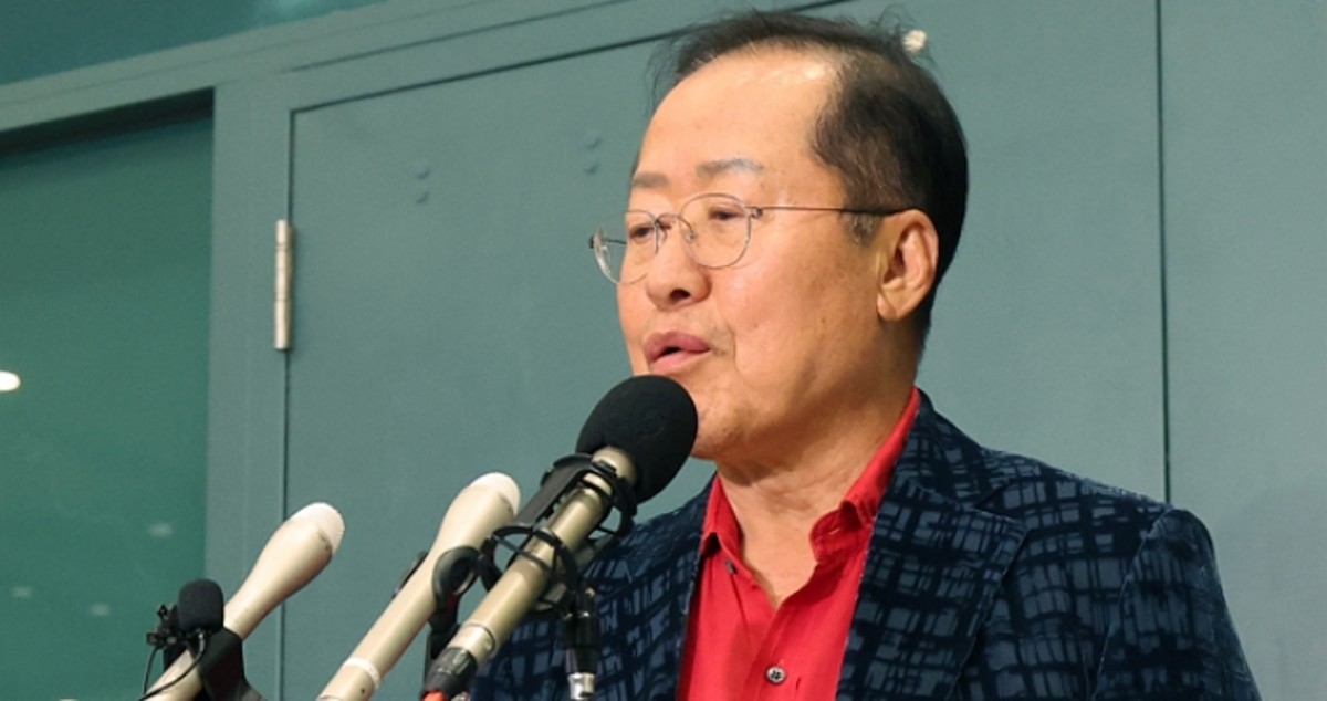 홍준표 "李 대통령, 오늘 정신 차리고 정국 대전환 선언해야"