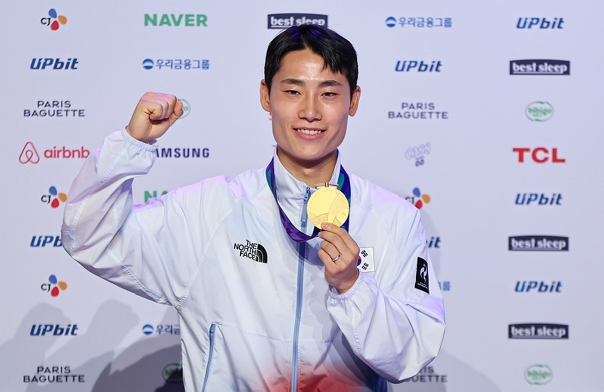 origin_테크볼이준석자랑스러운금메달.jpg