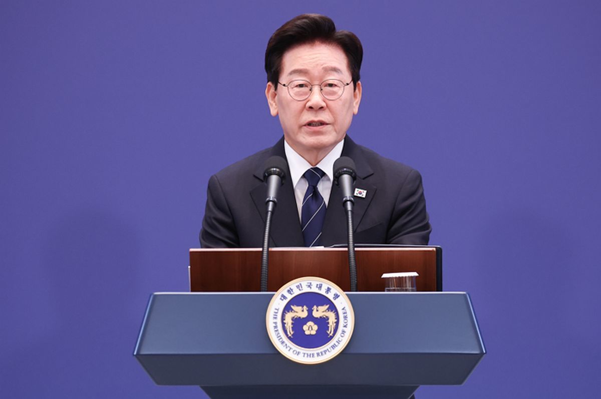 李 대통령 기자회견... 국민 10명 중 6명 