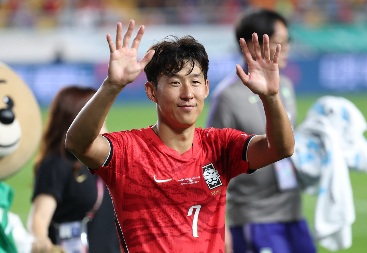 origin_환한표정의손흥민.jpg
