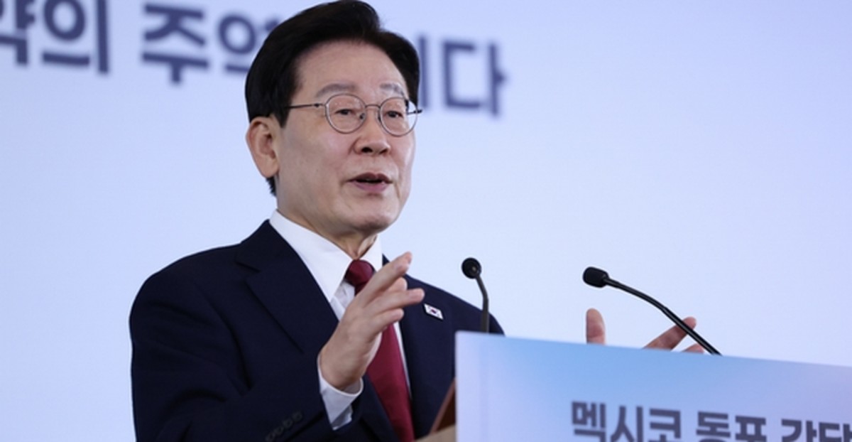 "2030년 6월 2일 넘길 일 절대 없다"... 李대통령, '<b>연임</b> 개헌설' 일축