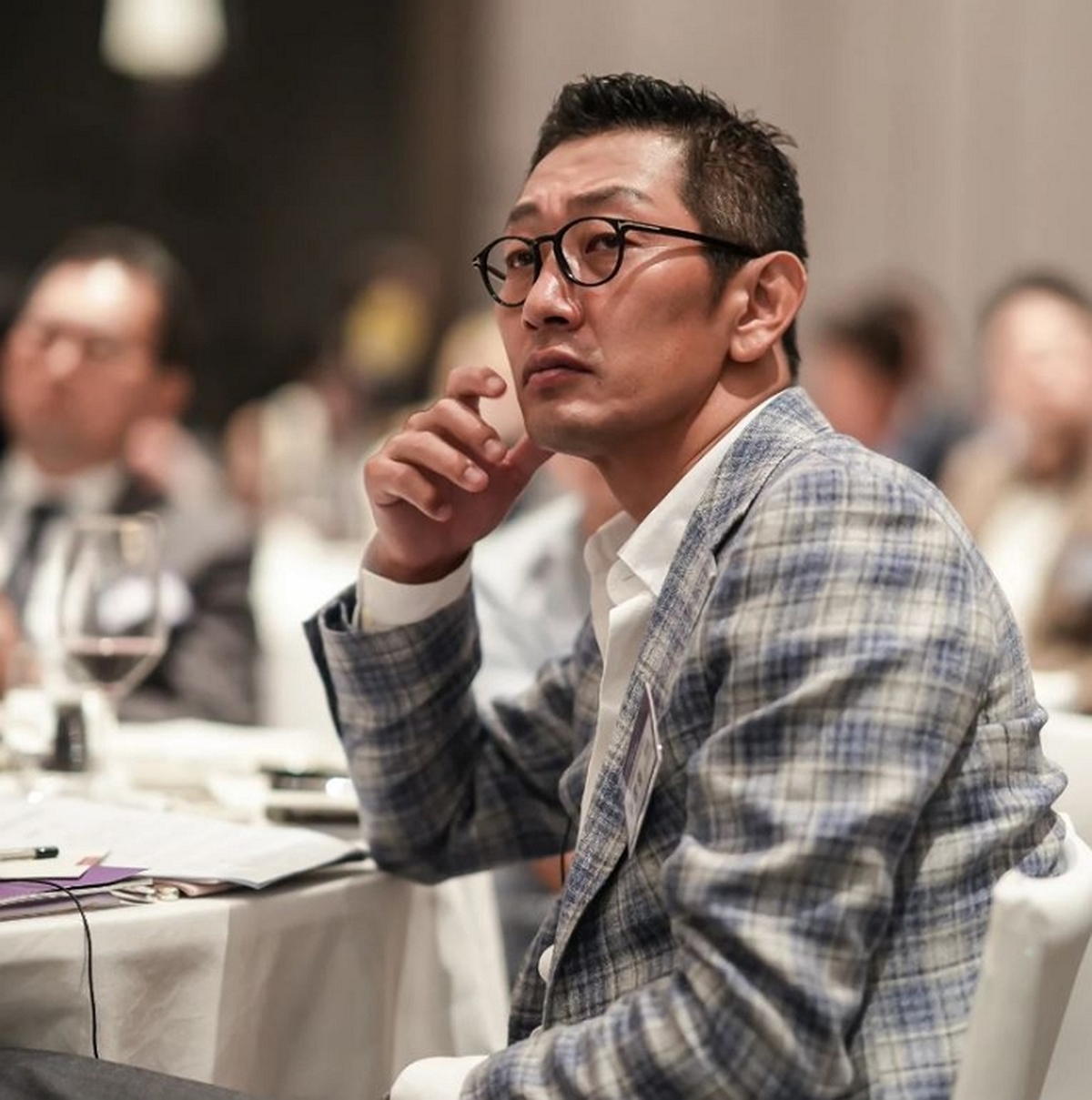 과거 폭로 연달아 터진 김창열, 고개 숙이며 “환갑 때까지 사과만 할 듯”