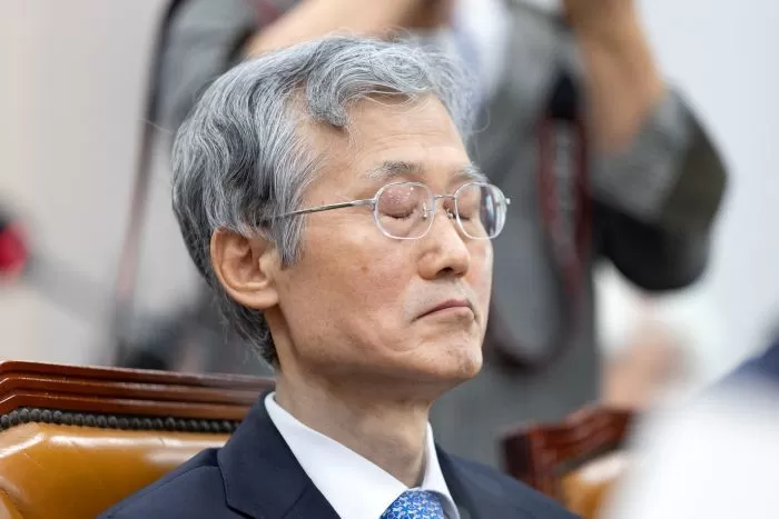 조희대 대법원장이 13일 서울 여의도 국회에서 열린 법제사법위원회의 대법원 등에 대한 국정감사에 출석해 있는 모습. 2025.10.13/뉴스1