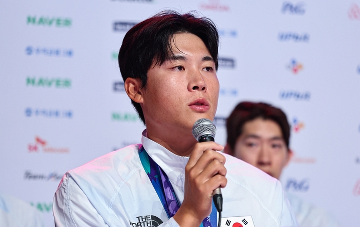 origin_금메달소감밝히는카약김효빈.jpg