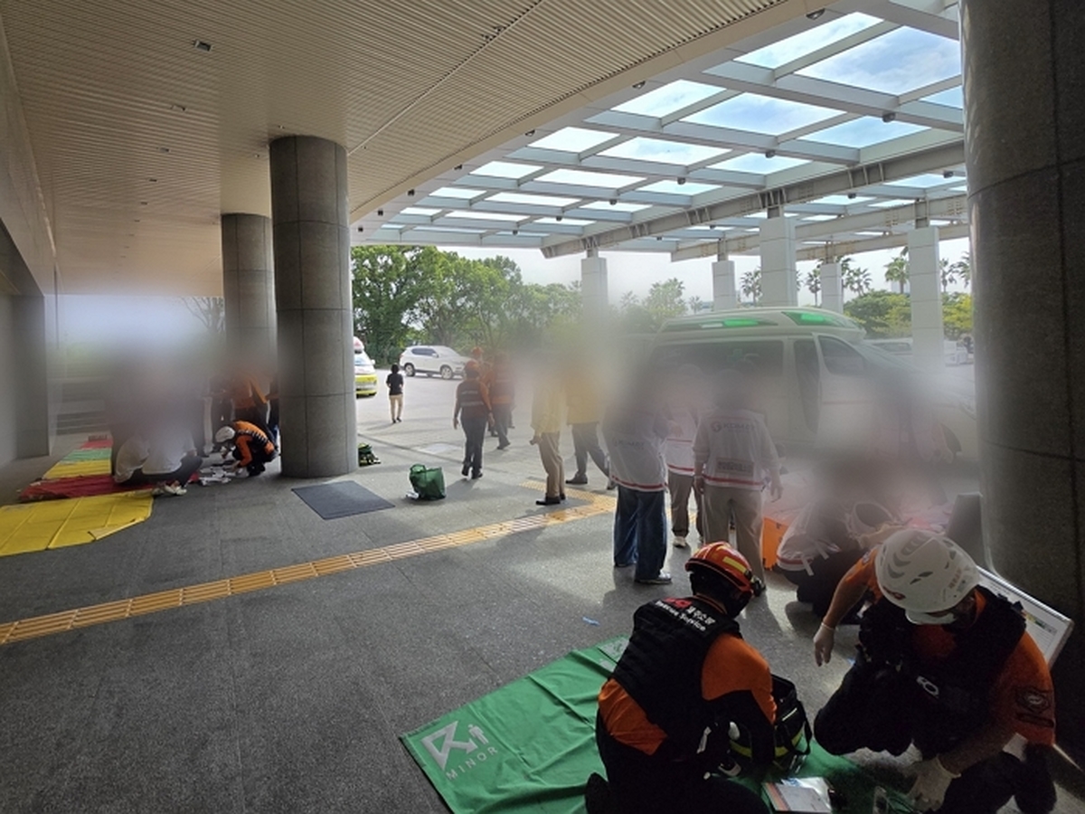 origin_제주5성급호텔서소독약염소가스다량발생…59명병원이송종합.jpg