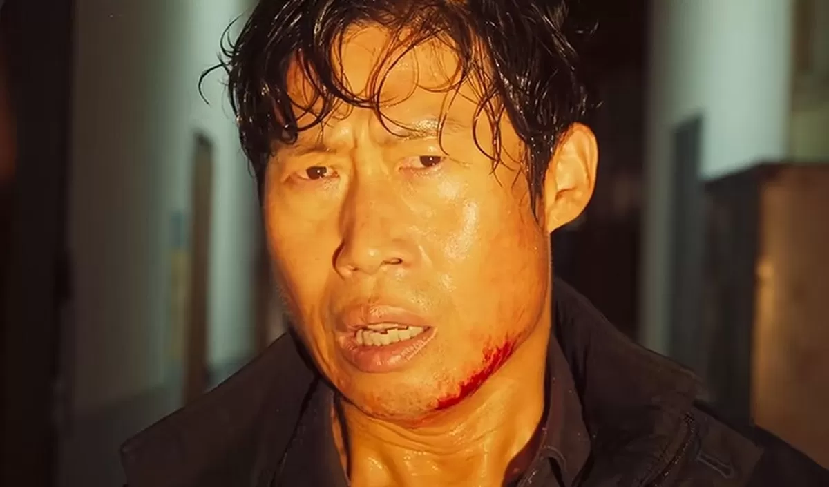 북한 상”…암살자들 역사 왜곡 논란에 유해진 향한 선 넘은 공격 - 매일경제