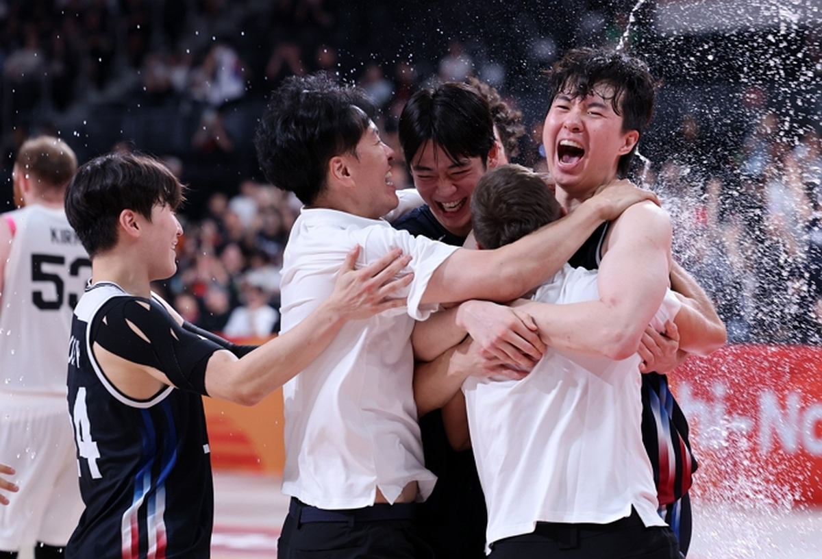 금메달도 벅찬데, 모두 한일전...농구·야구·축구가 쓴 가을의 기적