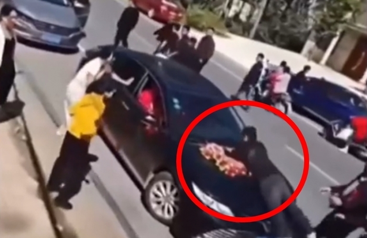 “포르쉐 안 사주면 파혼” 차이리 폐해에... 중국 혼인건수 44년 만에 최저