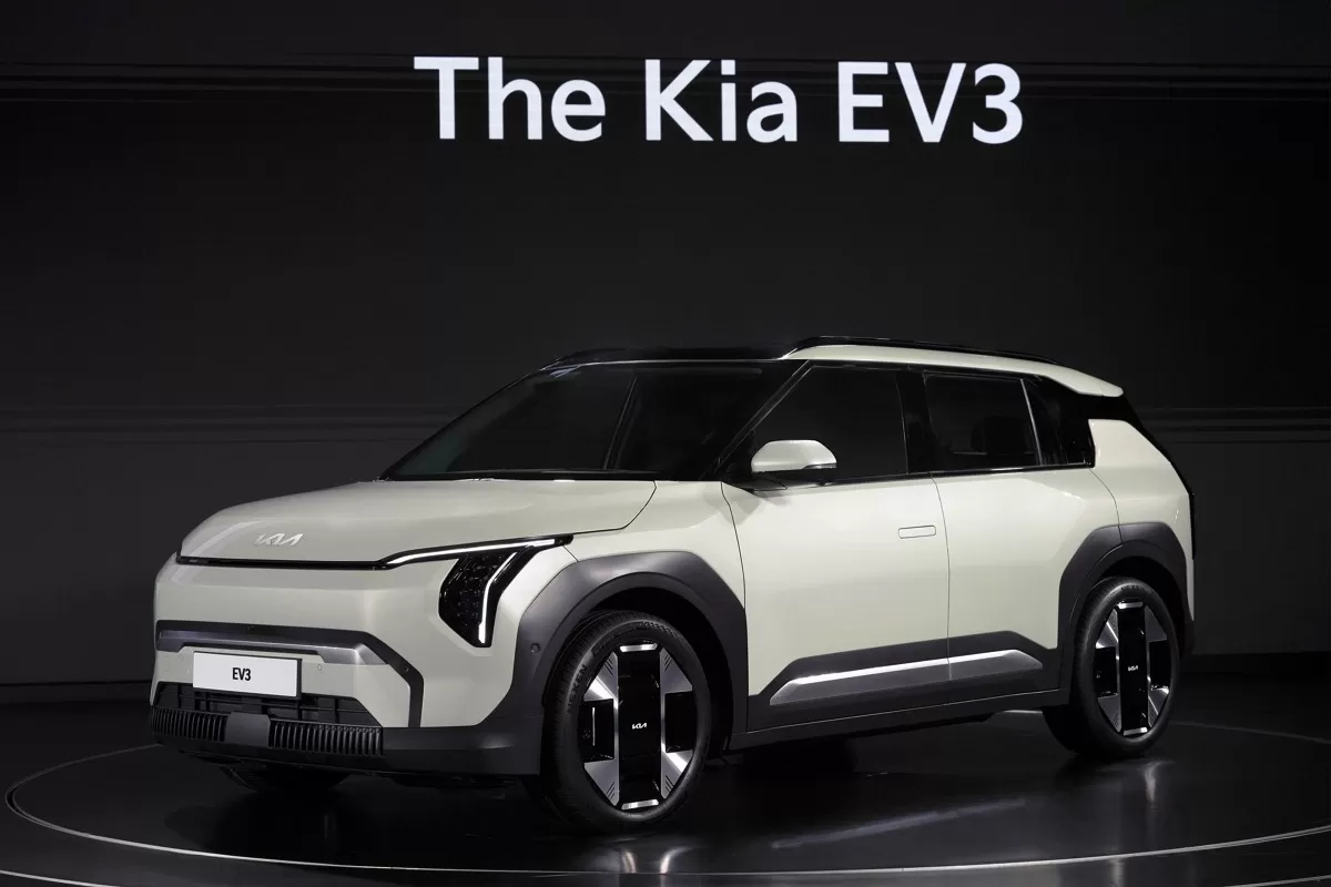 기아 전용 콤팩트 전기 SUV EV3 / 기아