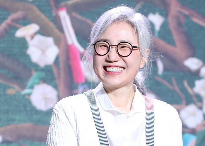 ‘작가 최초’ 골든버드상 수상 김은숙 “세종대왕께 감사”