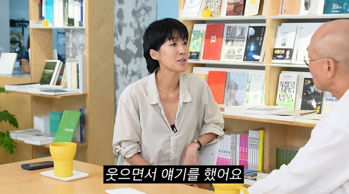 “슬프지 않았던 게 아닌데... ” 홍진경, 父 장례식장서 웃었다고 지적받아