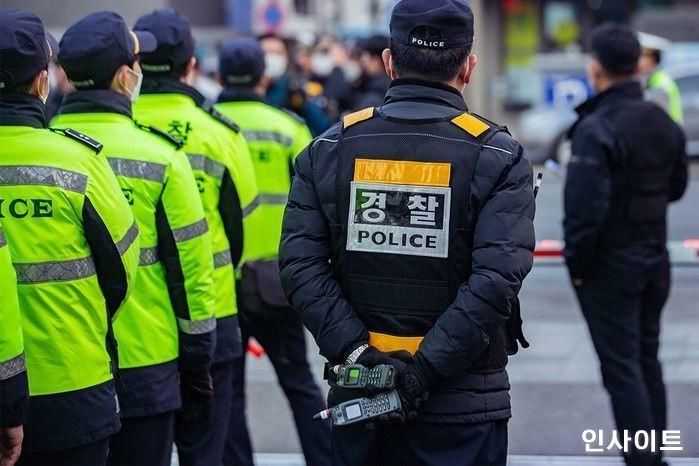 변사 현장사진 SNS 올리며 “선지 안먹어야지” 조롱한 경찰, 재판 안 받는다