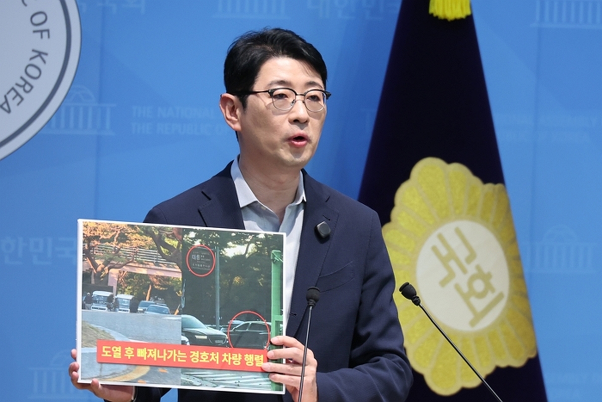 origin_주진우李대통령천장붕괴사고당시골프쳤나.jpg