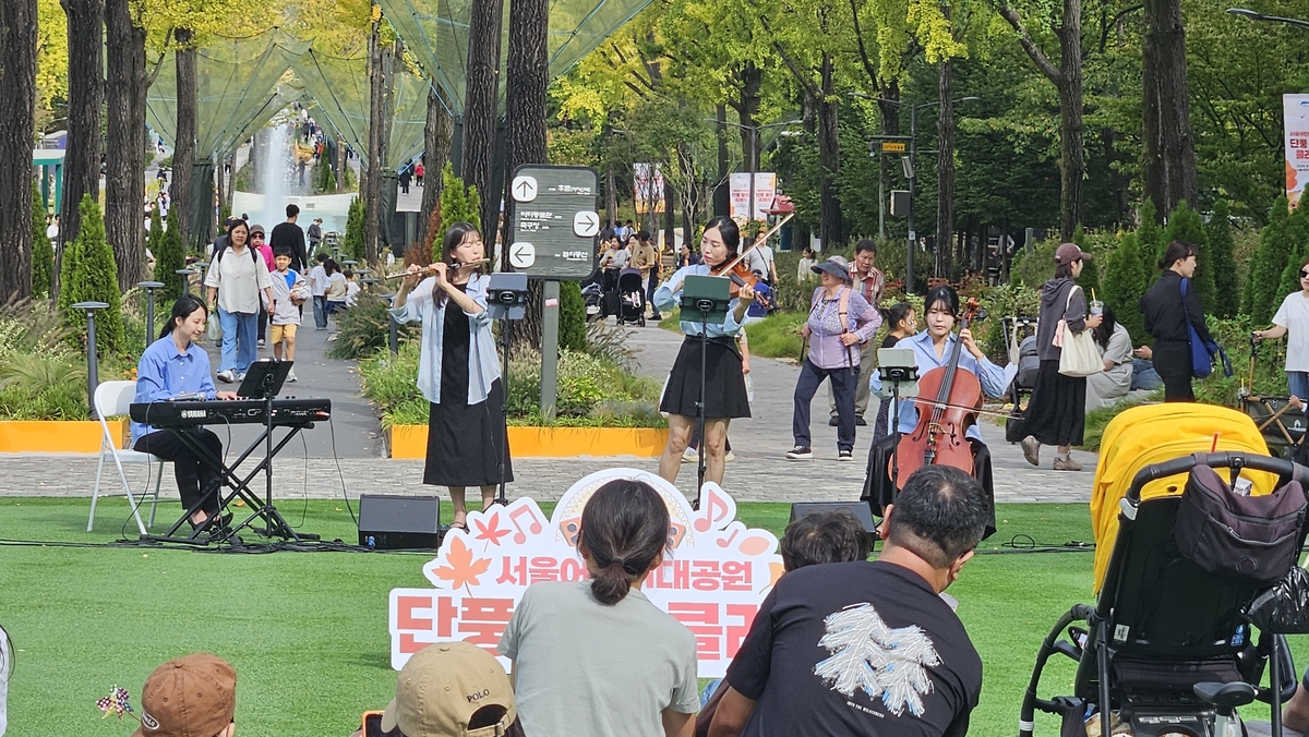 origin_어린이대공원서클래식청계천엔코스모스1만본…서울가을행사풍성.jpg