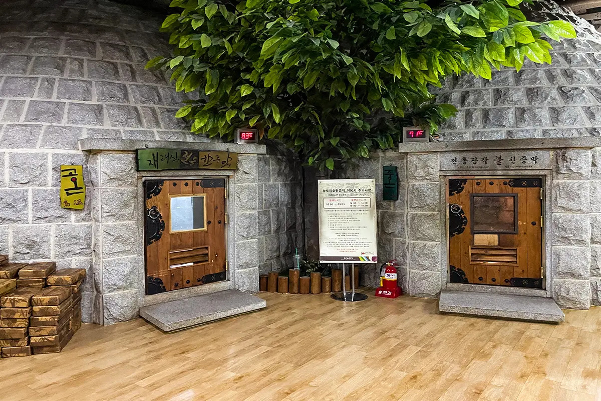 [크리에이트립_이미지] (3) 올해 1~9월 크리에이트립의 찜질방·사우나·마사지 등 회복형 웰니스 예약 건수는 약 31% 증가했다..jpg