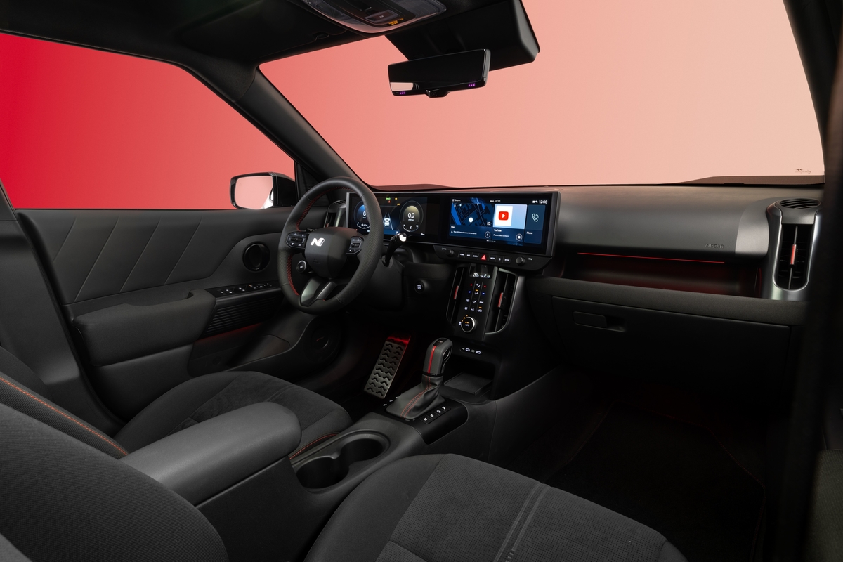 hyundai-bayon-1026-interior-02.jpg