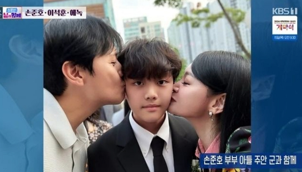 손1.jpg
