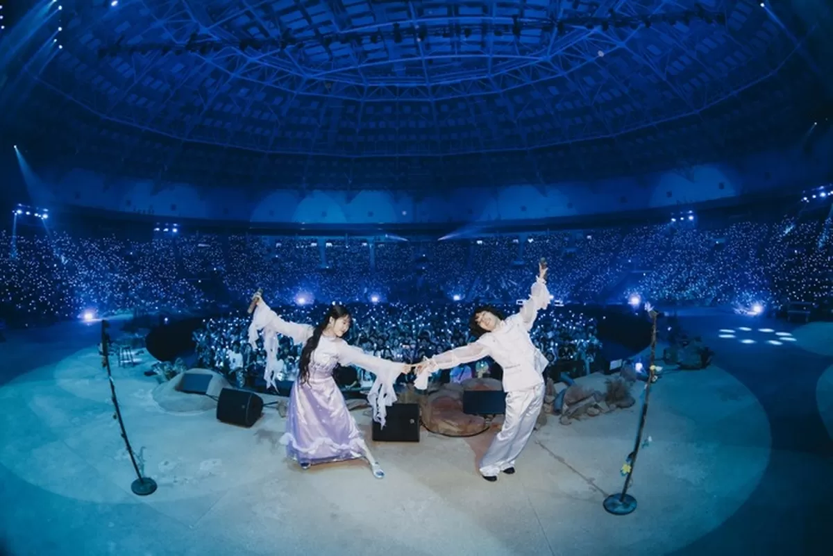 악뮤(AKMU)가 지난 9∼11일 올림픽공원 체조경기장(KSPO DOME)에서 단독 콘서트 ‘소문의 낙원’을 열었다. 영감의 샘터