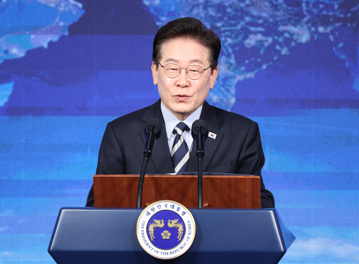 origin_이재명대통령북극항로시범운항환영식.jpg