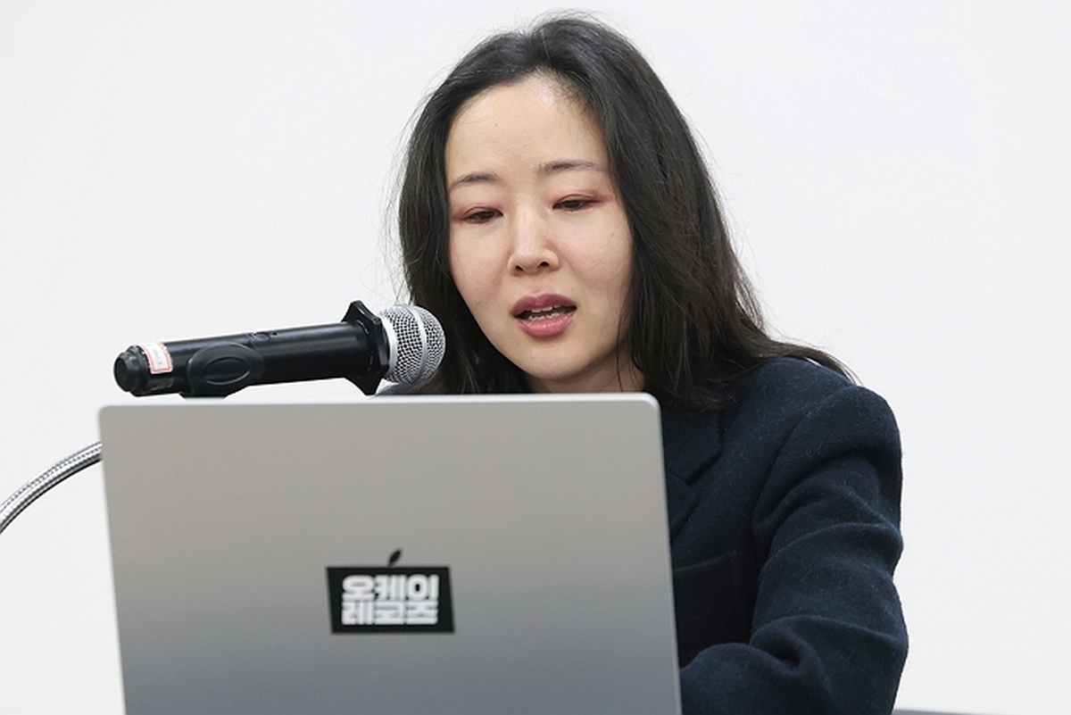 origin_기자회견참석한민희진대표.jpg