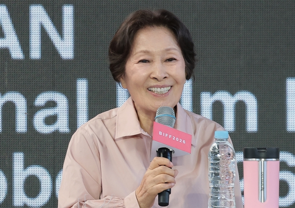 origin_김혜자부산팬들과소중한만남.jpg