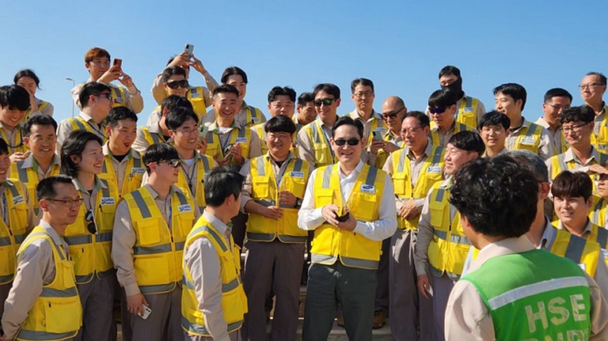 이재용 회장, 중동 파견 임직원에 또 '격려 편지 + 선물' 보냈다