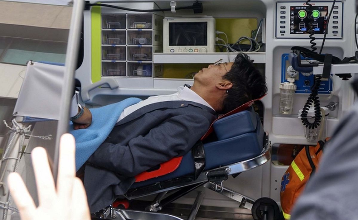 ‘구의회 정상화 촉구’ 8일째 단식 이어가던 대전 대덕구청장 병원 이송