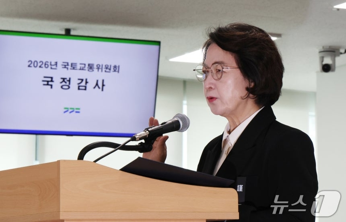 추미애 첫 국감 여야 협공...‘재정 빨대’ 설화에 파행까지