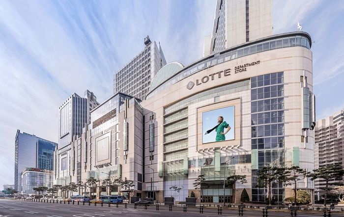 롯데百, 일상 속 ‘보훈문화’ 키운다... 국가유공자 예우 앞장