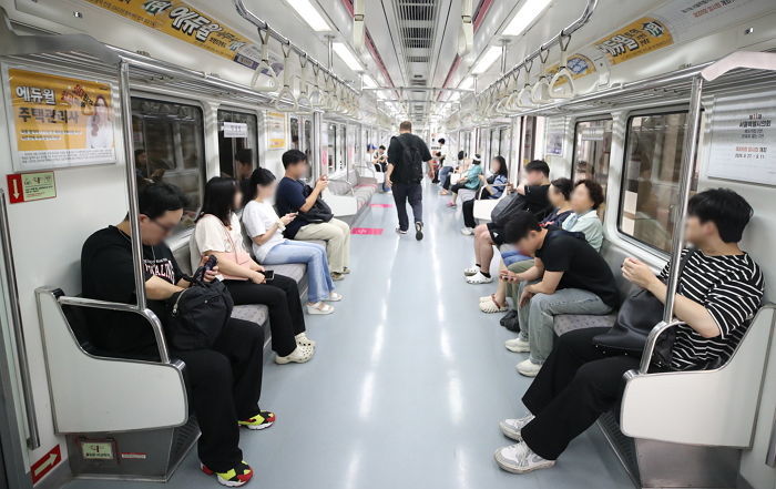 하루 700만명 타는 서울 지하철, CNN이 청결·안전·요금까지 높이 평가했다