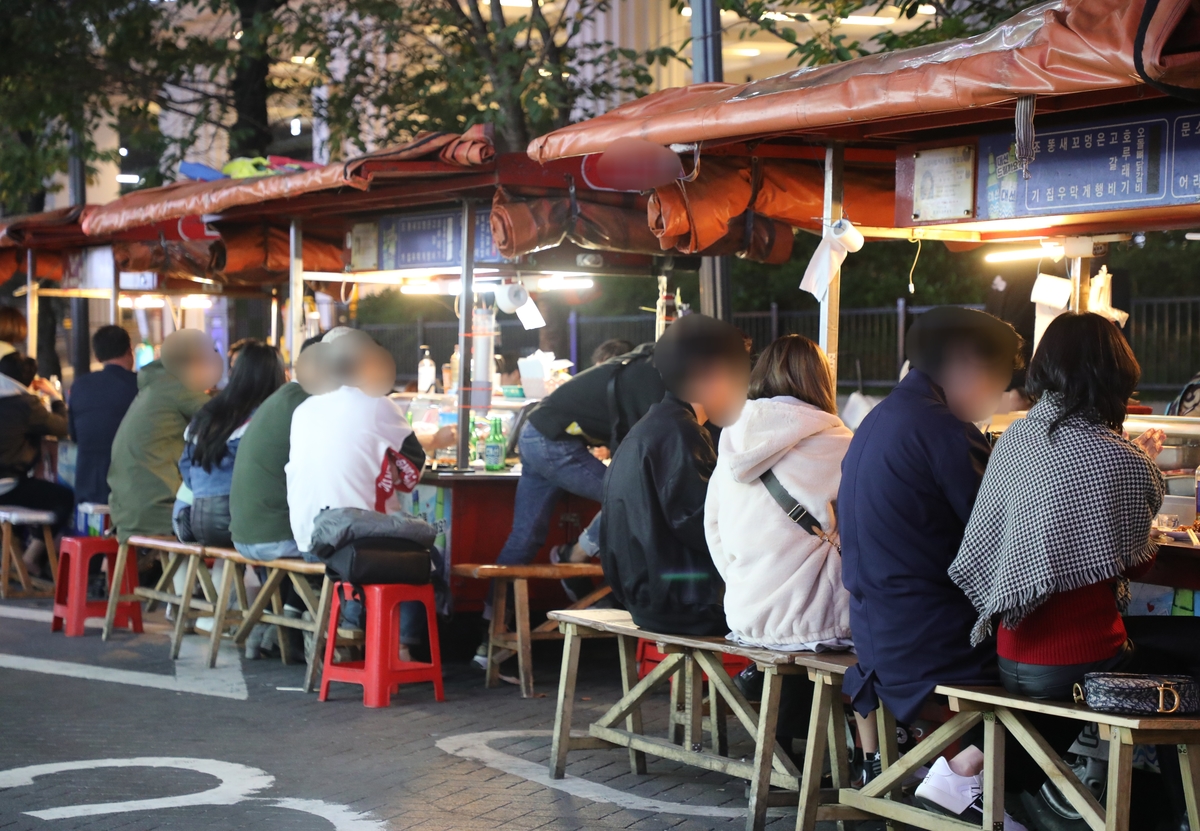 오후 5시부터 자정까지 결제...퇴근길 술값 10% 깎아주는 ‘달빛상품권’ 뜬다