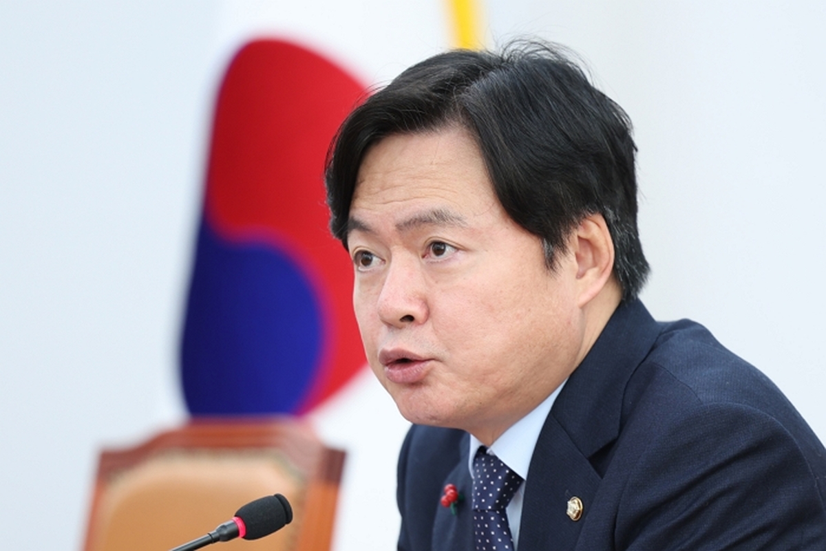 origin_브리핑하는김현정.jpg