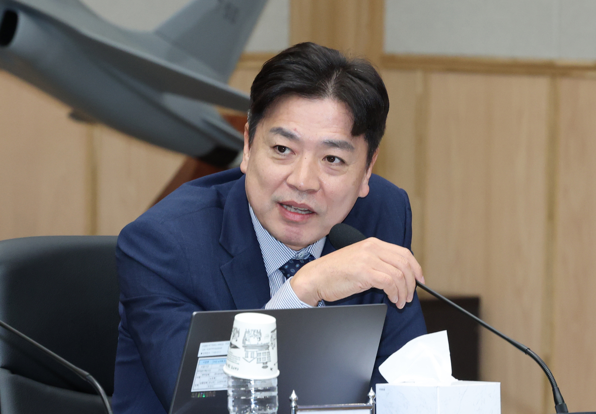 origin_국감질의하는부승찬의원.jpg