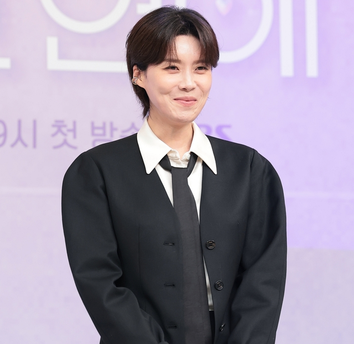 origin_장도연수줍은미소.jpg