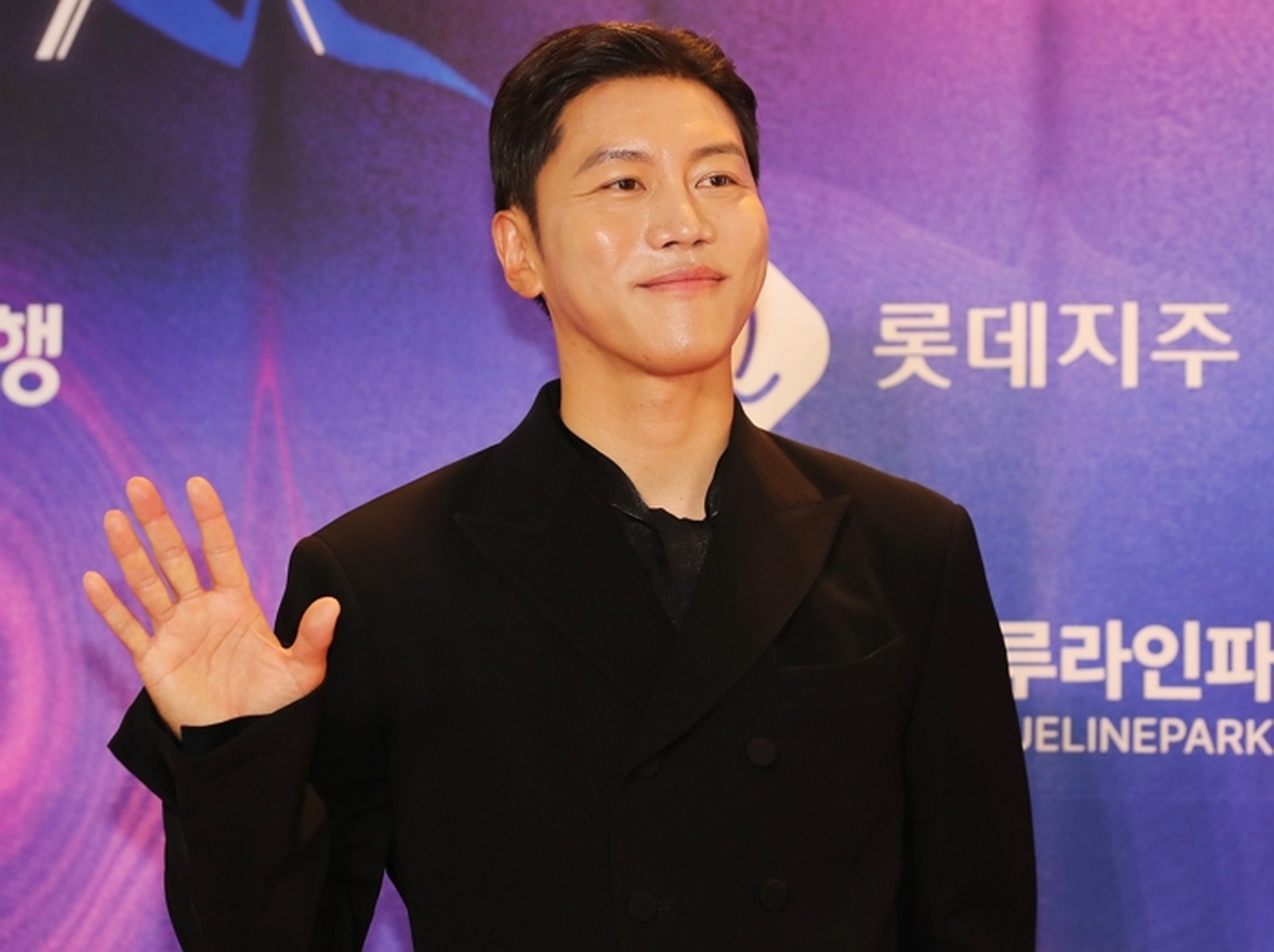 origin_음문석여유로운미소.jpg