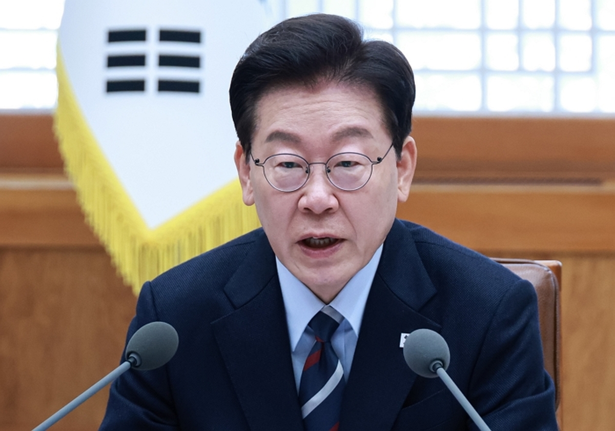 origin_초안전사회범정부대응회의주재하는이재명대통령.jpg