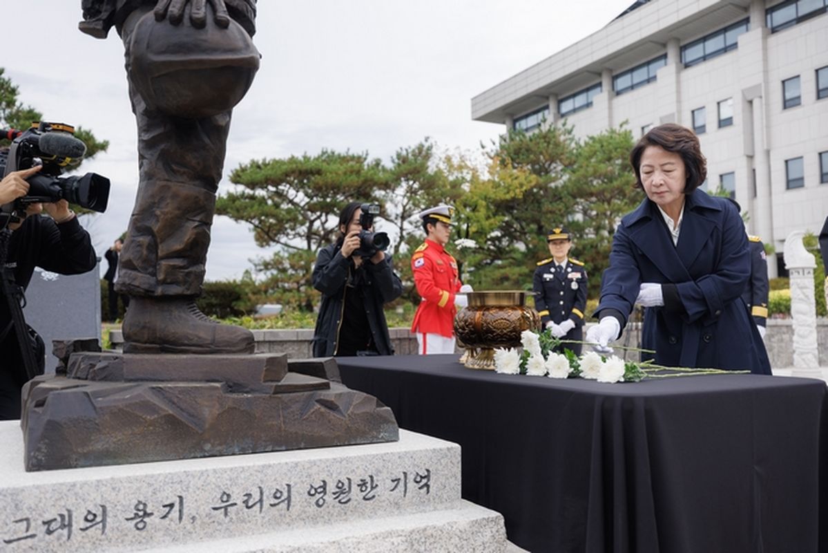 순직 소방관 추모 예산 1억 원 전액 삭감... 추미애, 축소된 행사서 ‘처우·예우 개선’ 약속