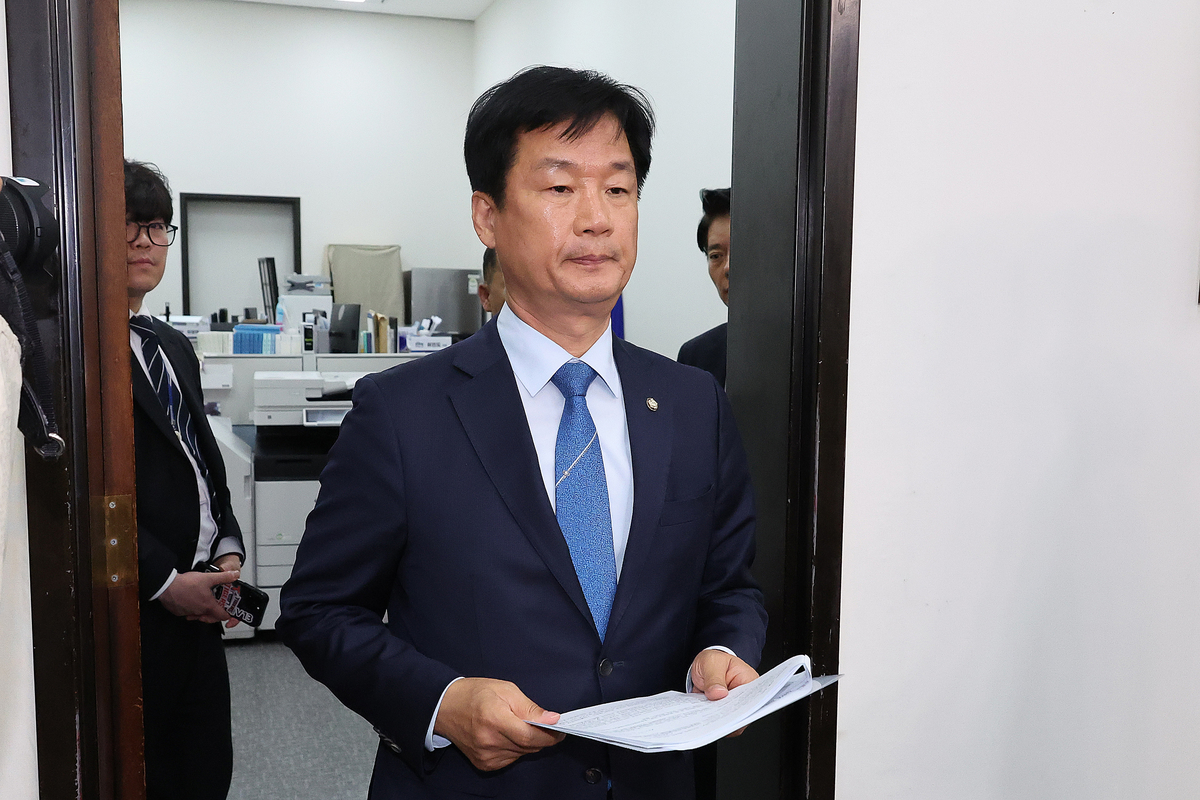 origin_野법무장관박균택·양부남압축설에본인죄지우기완수인사찾나.jpg