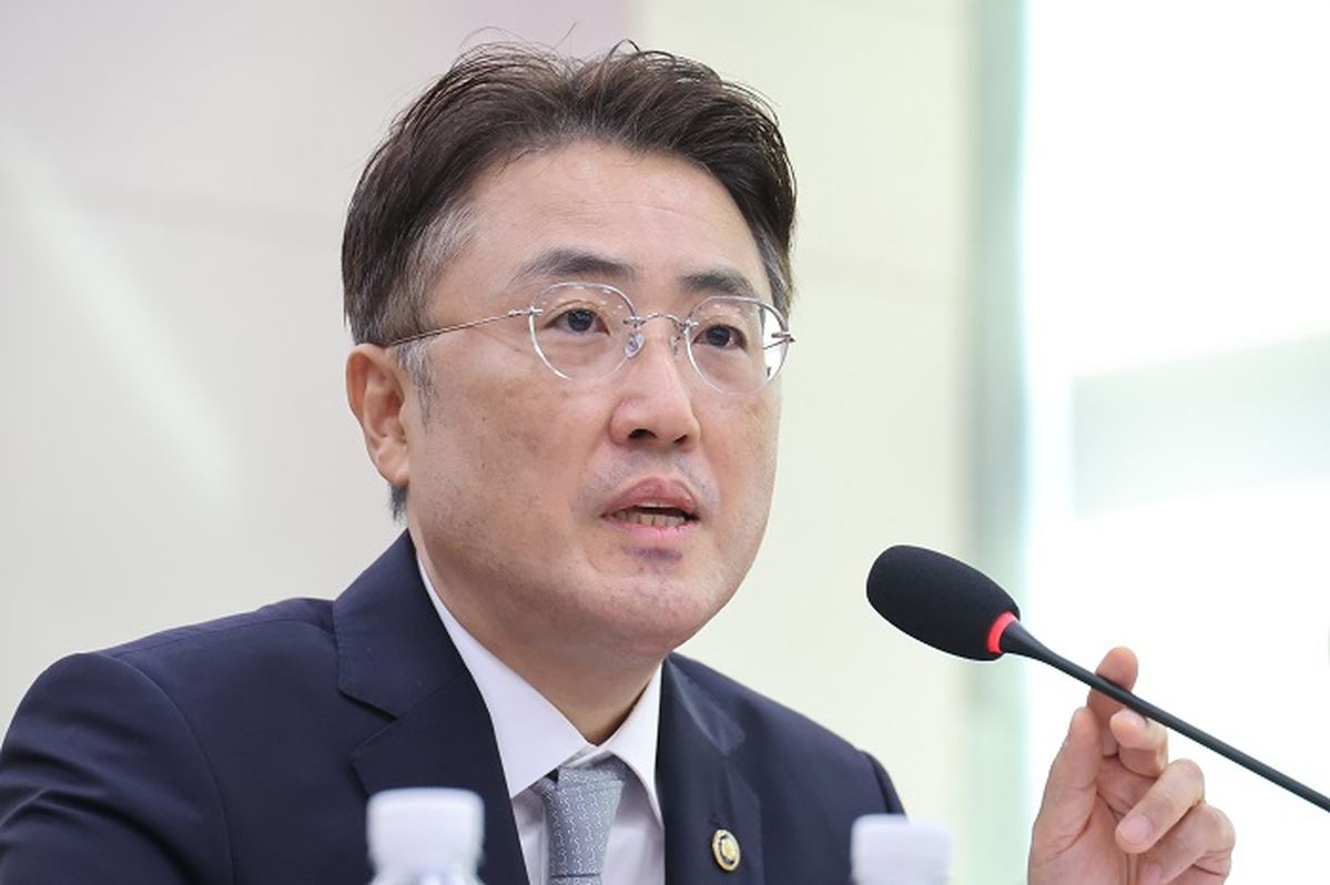 이진수 법무장관 대행, 석 달 전 사의 표명했었다