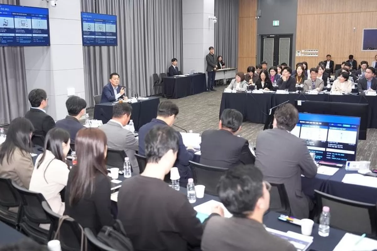 주차도 배달도 로봇이?... 현대차·기아 손잡은 수원시의 '미래도시 실험'