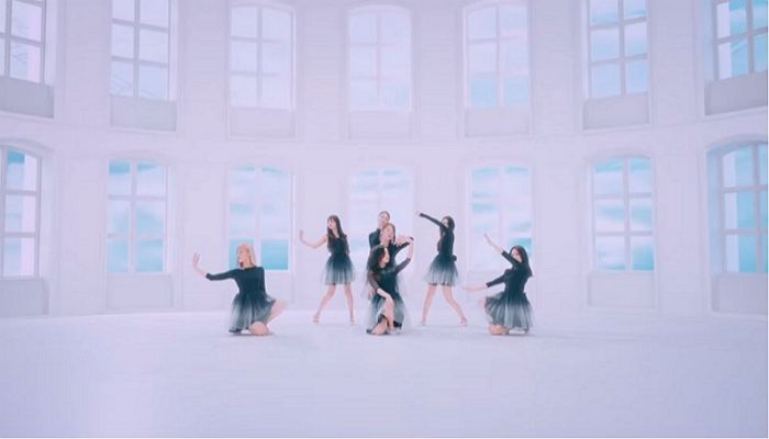 신곡 티저서 ‘디즈니 공주’ 실사판 비주얼 뽐낸 오마이걸